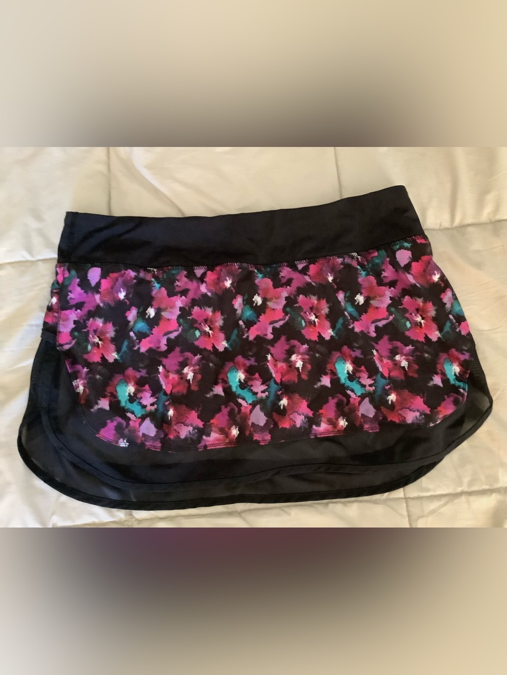 Lululemon Hotty Hot Skirt II Mini Midnight Bloom Black Deep Fuchsia/ Black sz 10